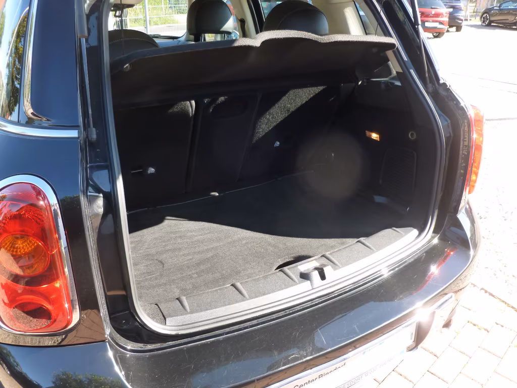 MINI One Countryman