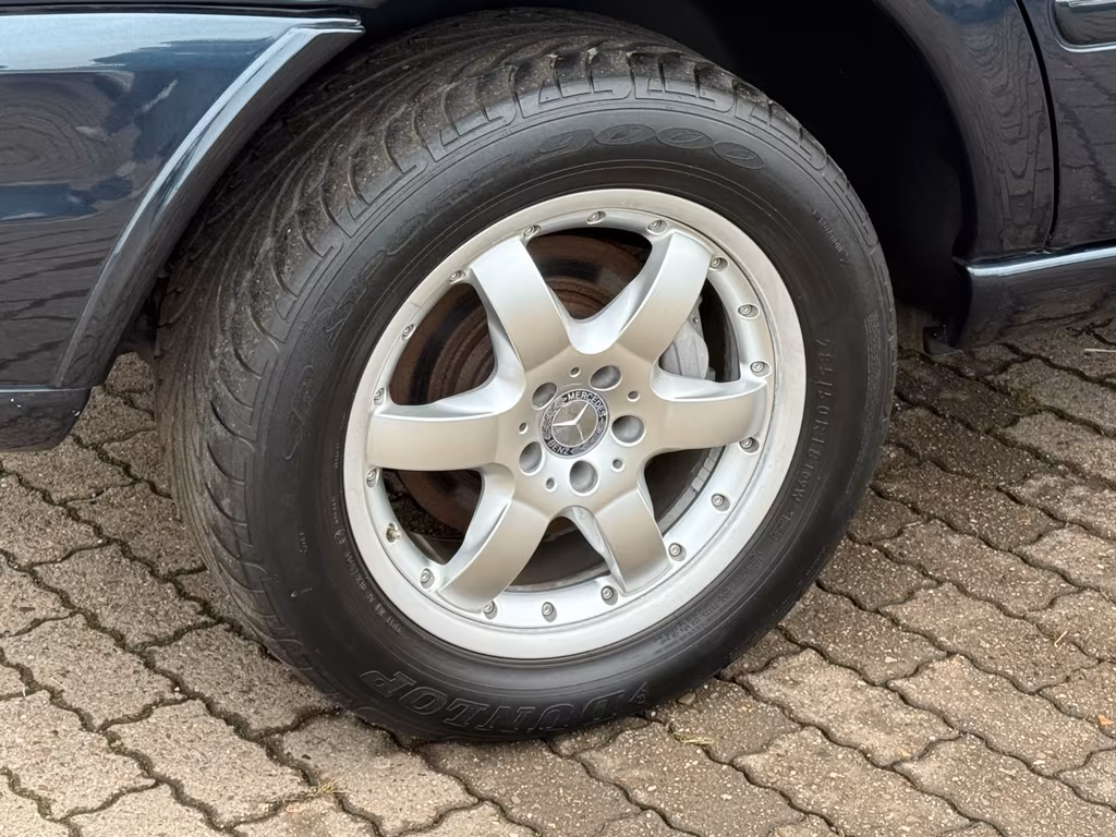 Mercedes-Benz ML 400