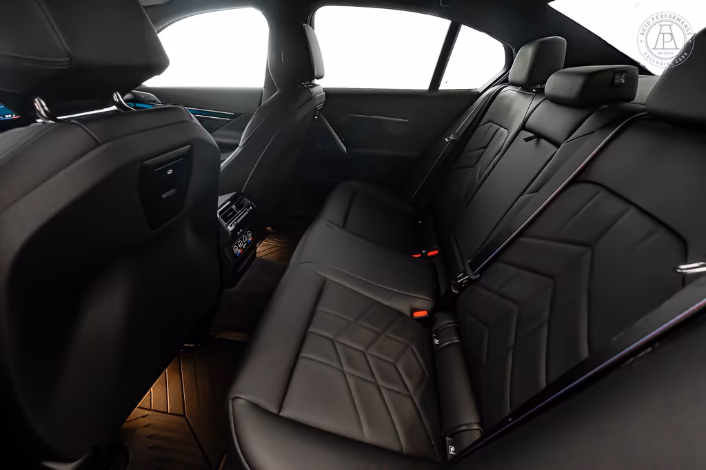 BMW 550