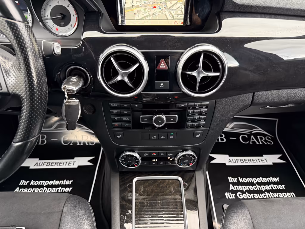 Mercedes-Benz GLK 220