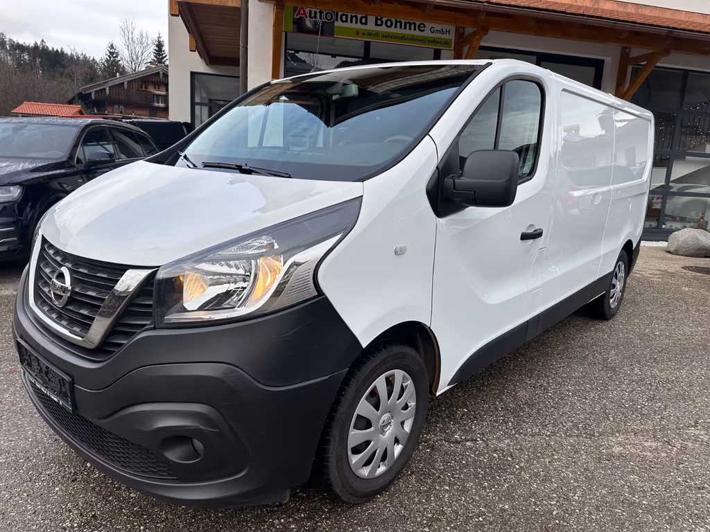 Nissan NV300
