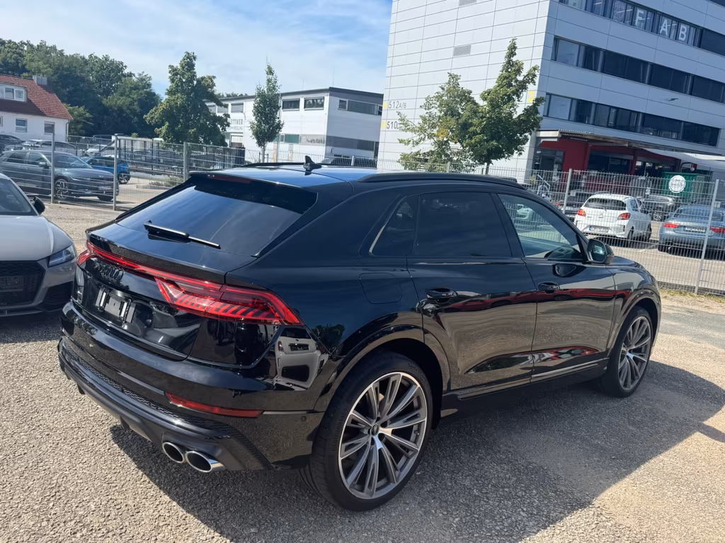 Audi SQ8