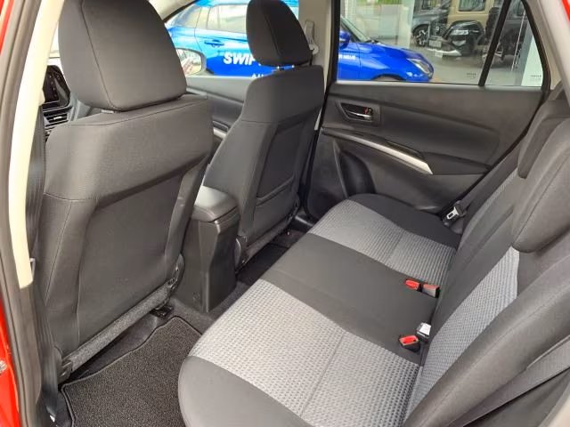 Suzuki (SX4) S-Cross