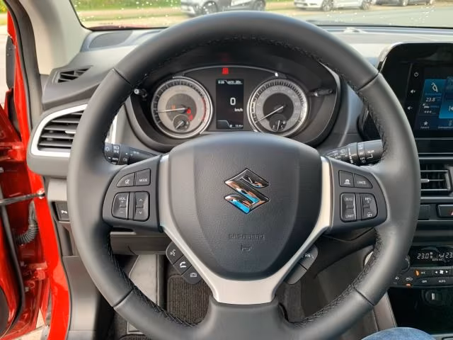 Suzuki (SX4) S-Cross