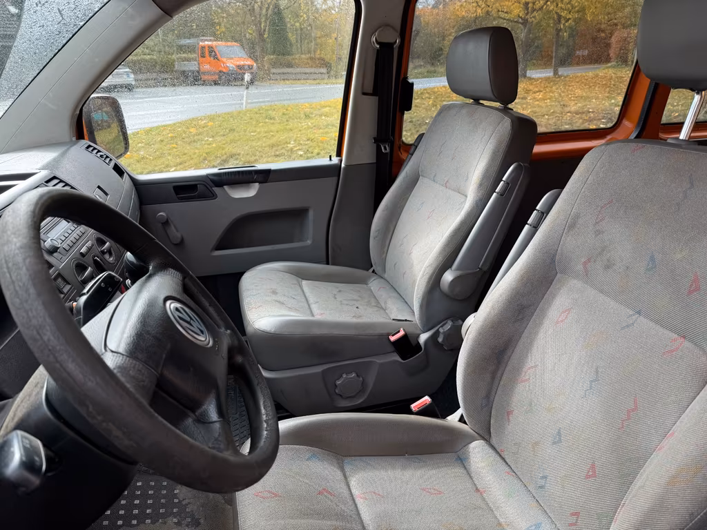 Volkswagen T5 Kombi