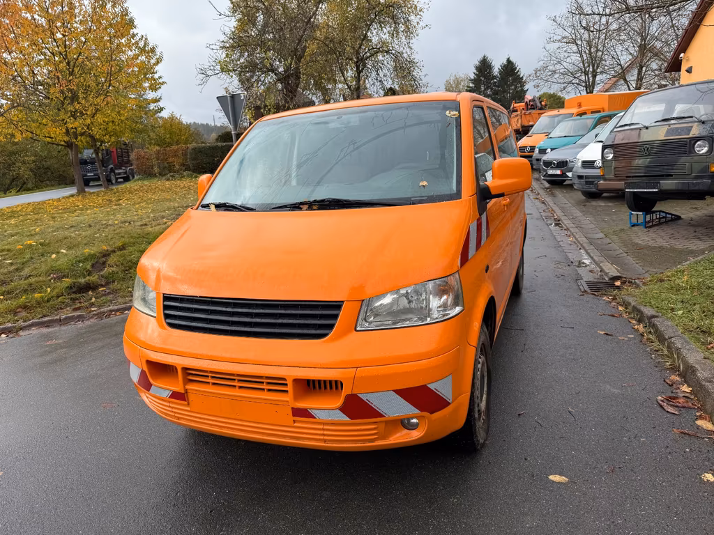 Volkswagen T5 Kombi