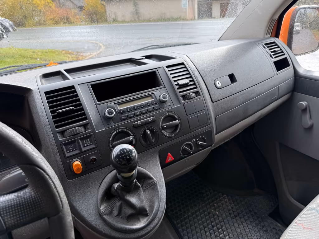 Volkswagen T5 Kombi