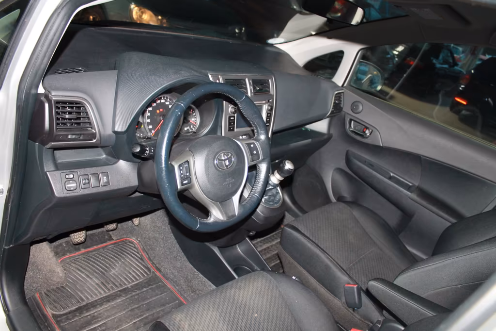 Toyota Verso-S
