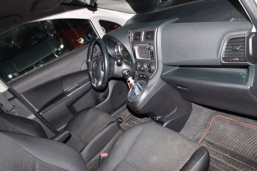 Toyota Verso-S