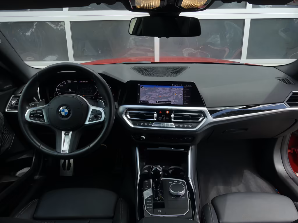 BMW M240i