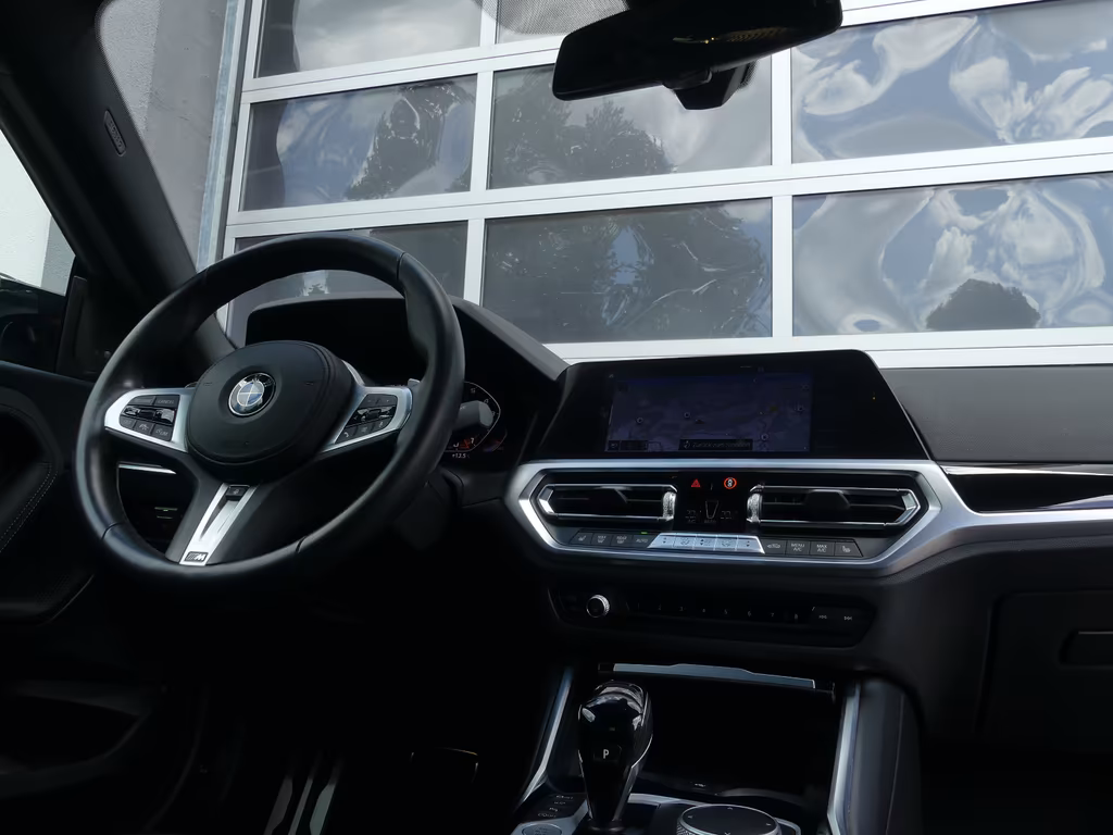 BMW M240i