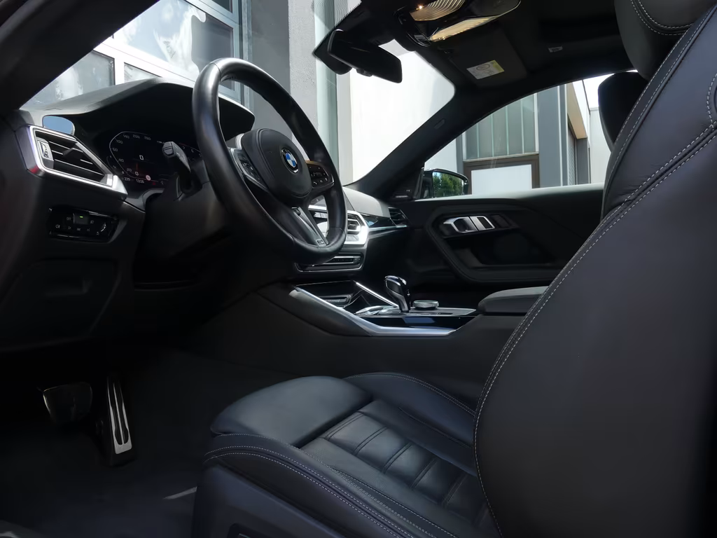 BMW M240i