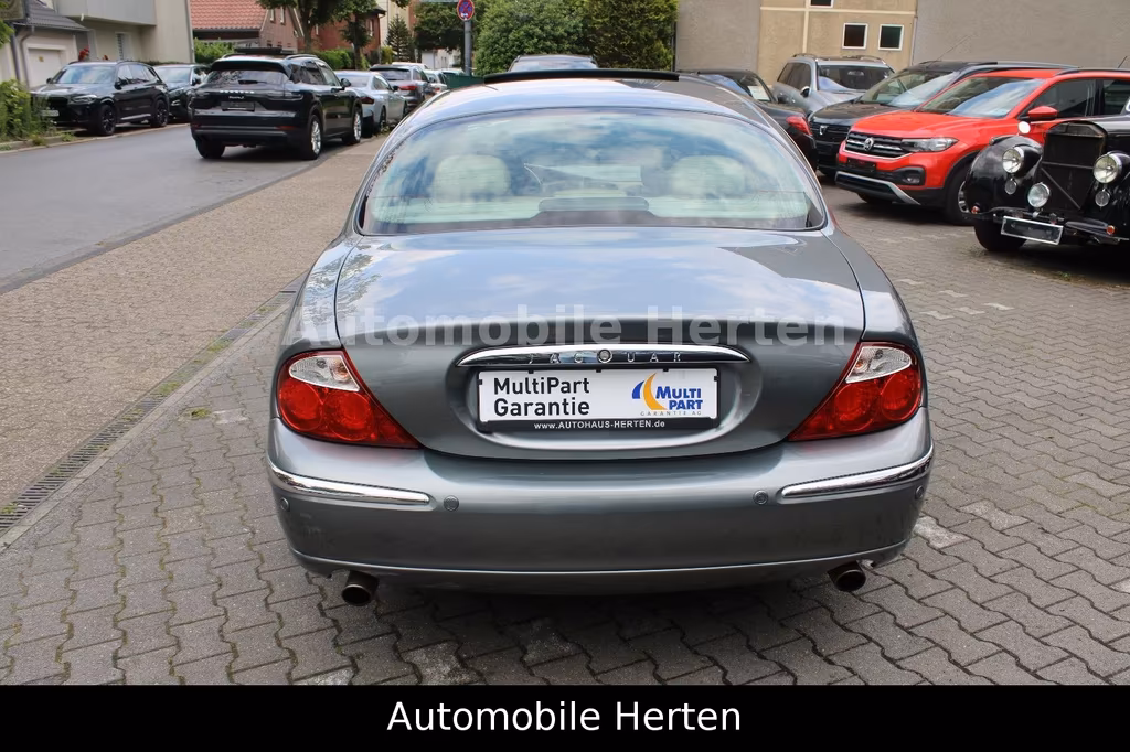 Jaguar S-Type