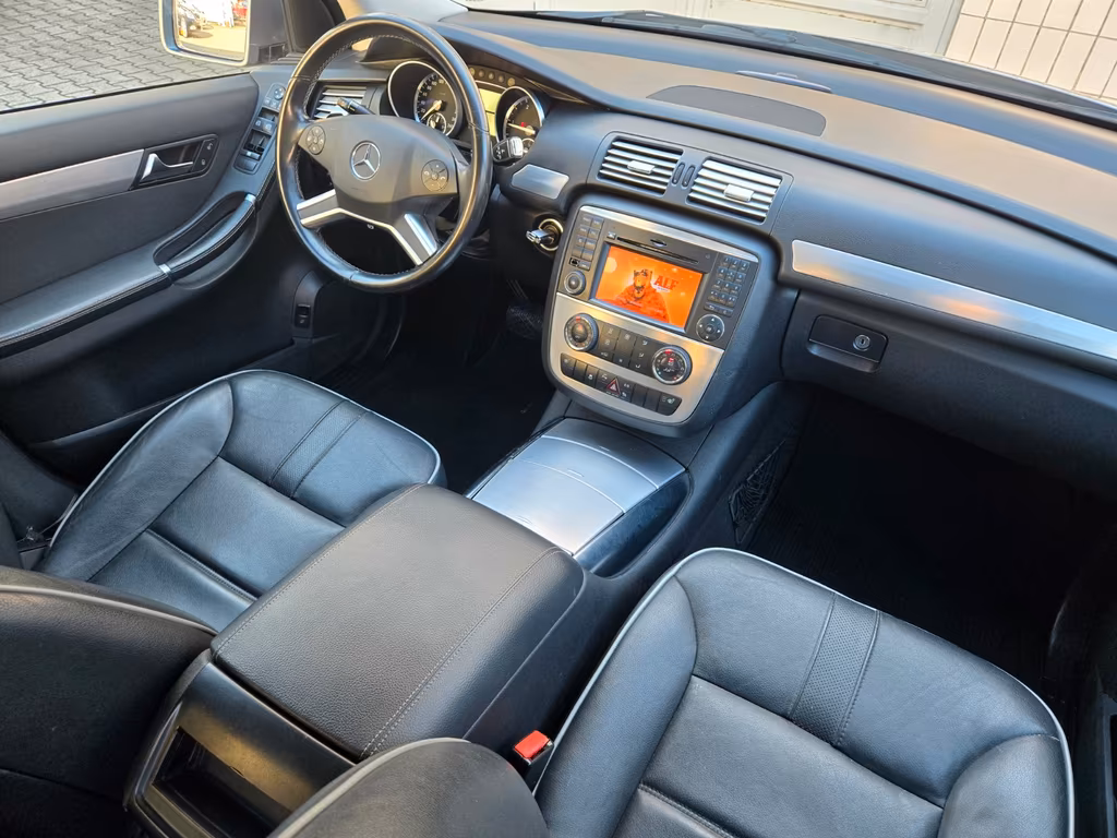 Mercedes-Benz R 300