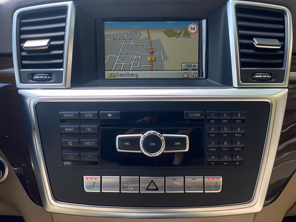 Mercedes-Benz ML 500