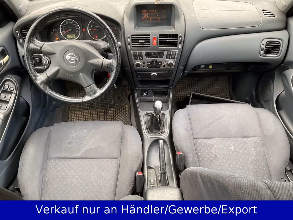 Nissan Almera