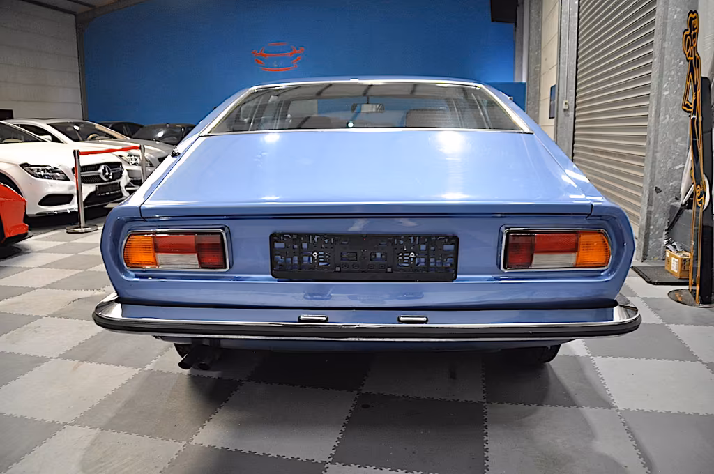 Audi 100