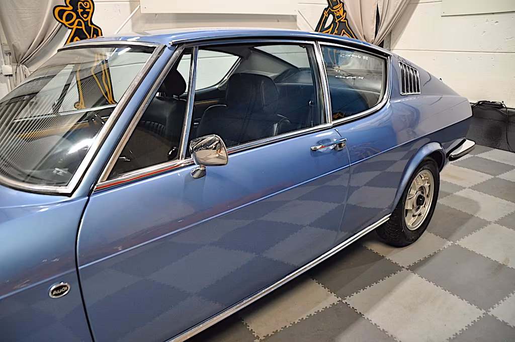 Audi 100