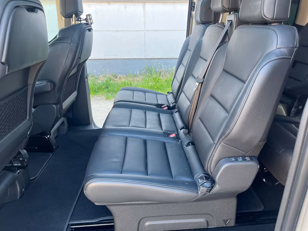 Peugeot Traveller