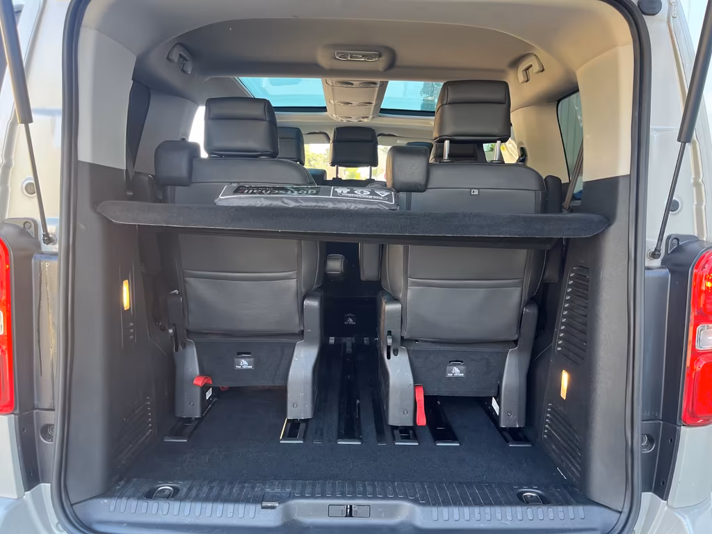 Peugeot Traveller