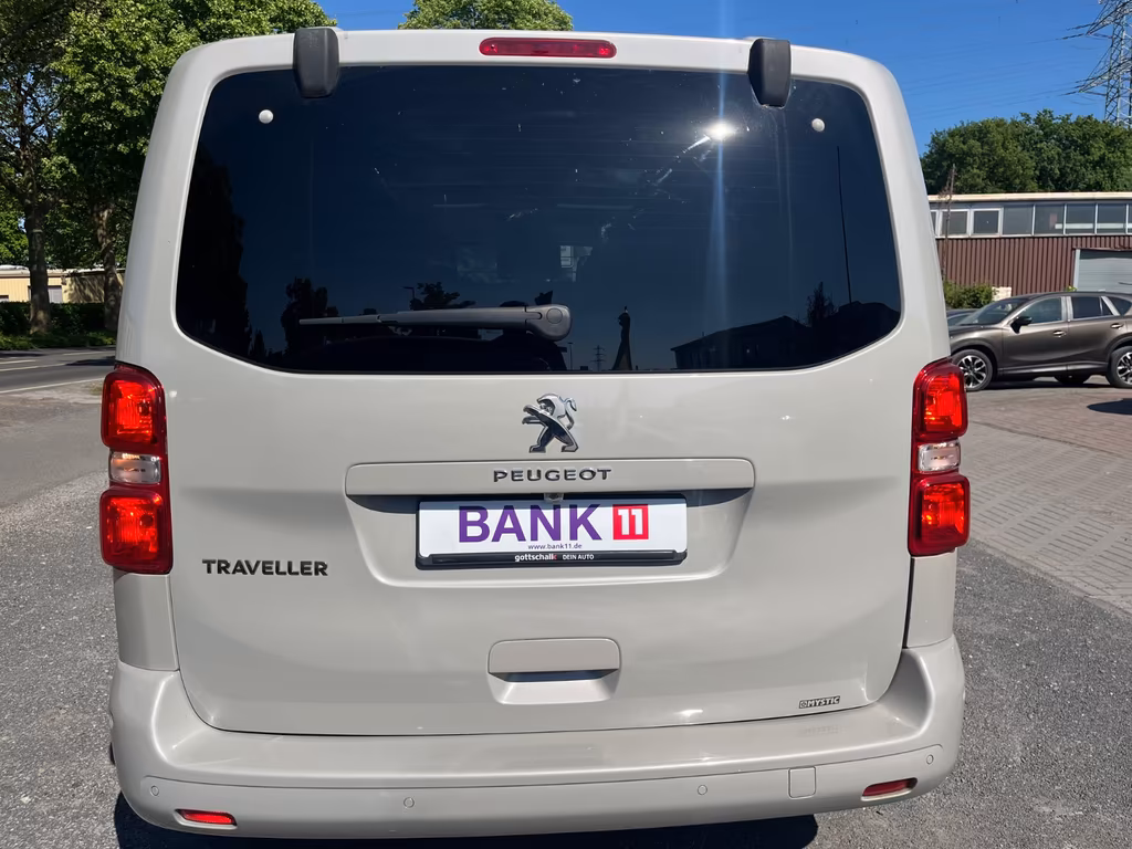 Peugeot Traveller