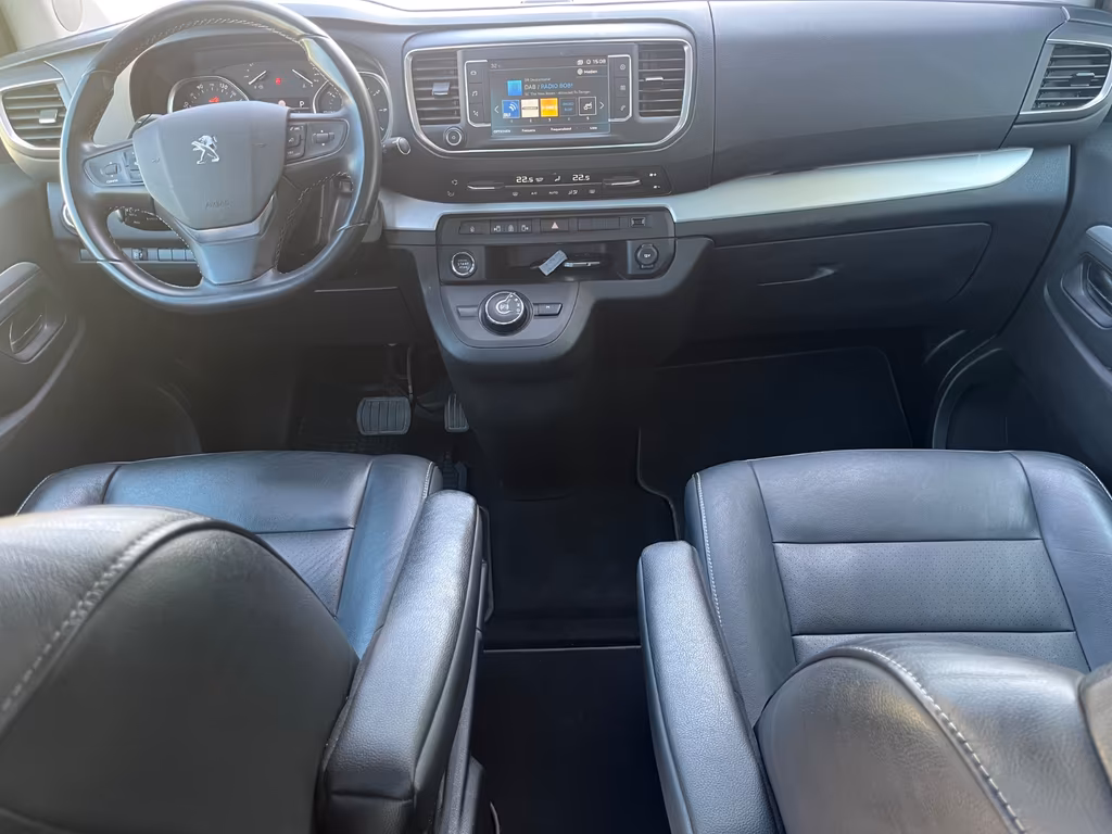 Peugeot Traveller