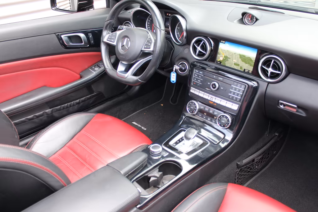 Mercedes-Benz SLC 43 AMG