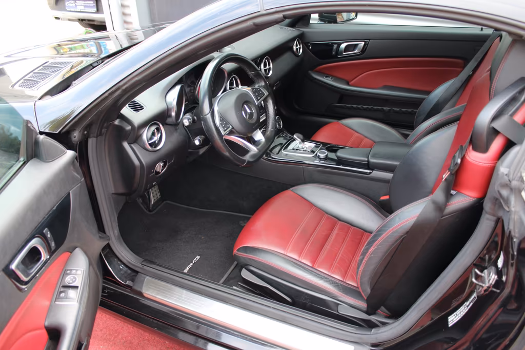 Mercedes-Benz SLC 43 AMG