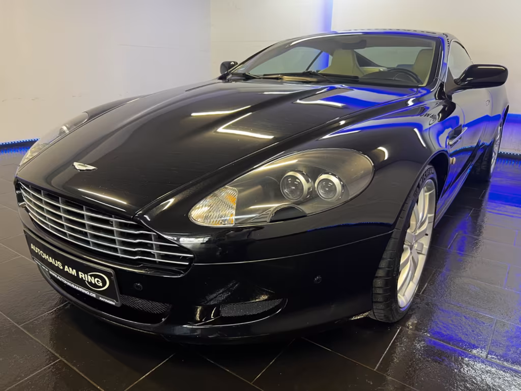 Aston Martin DB9