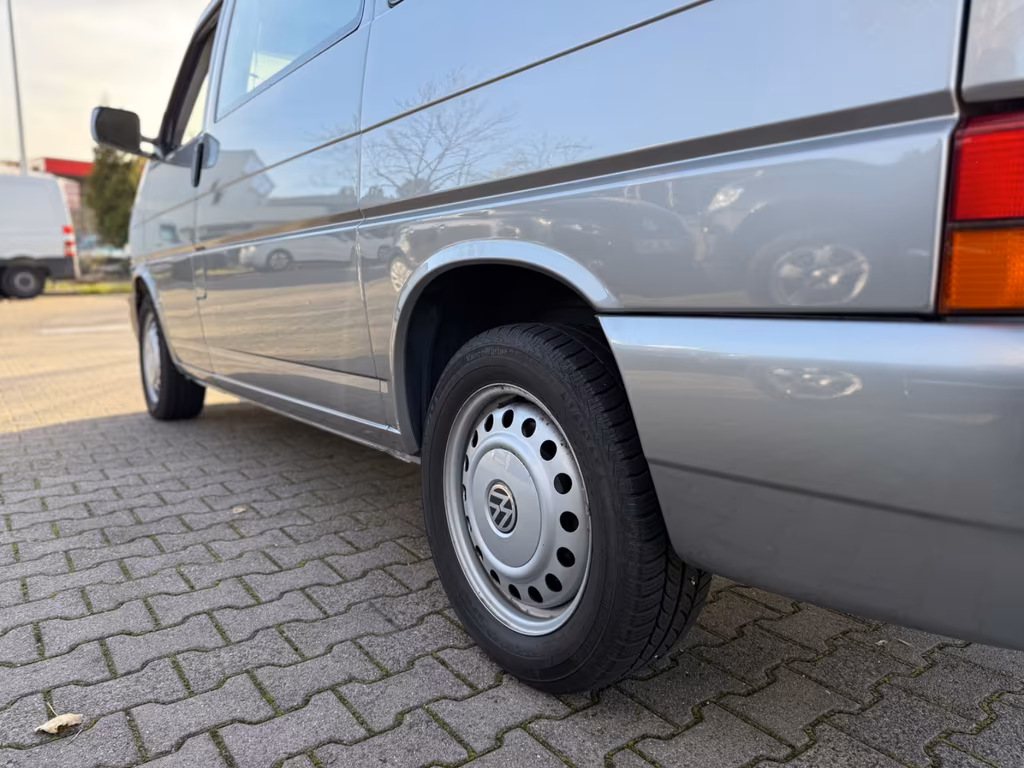 Volkswagen T4 Caravelle