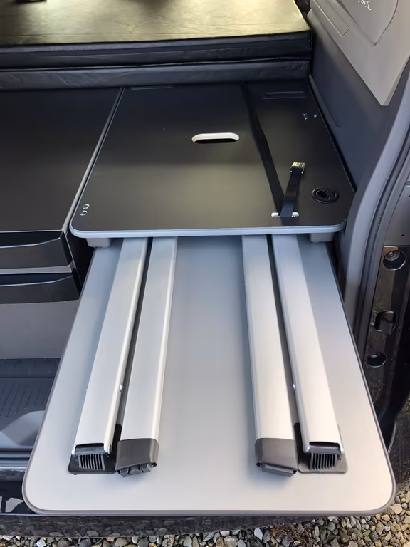 Volkswagen T7 California