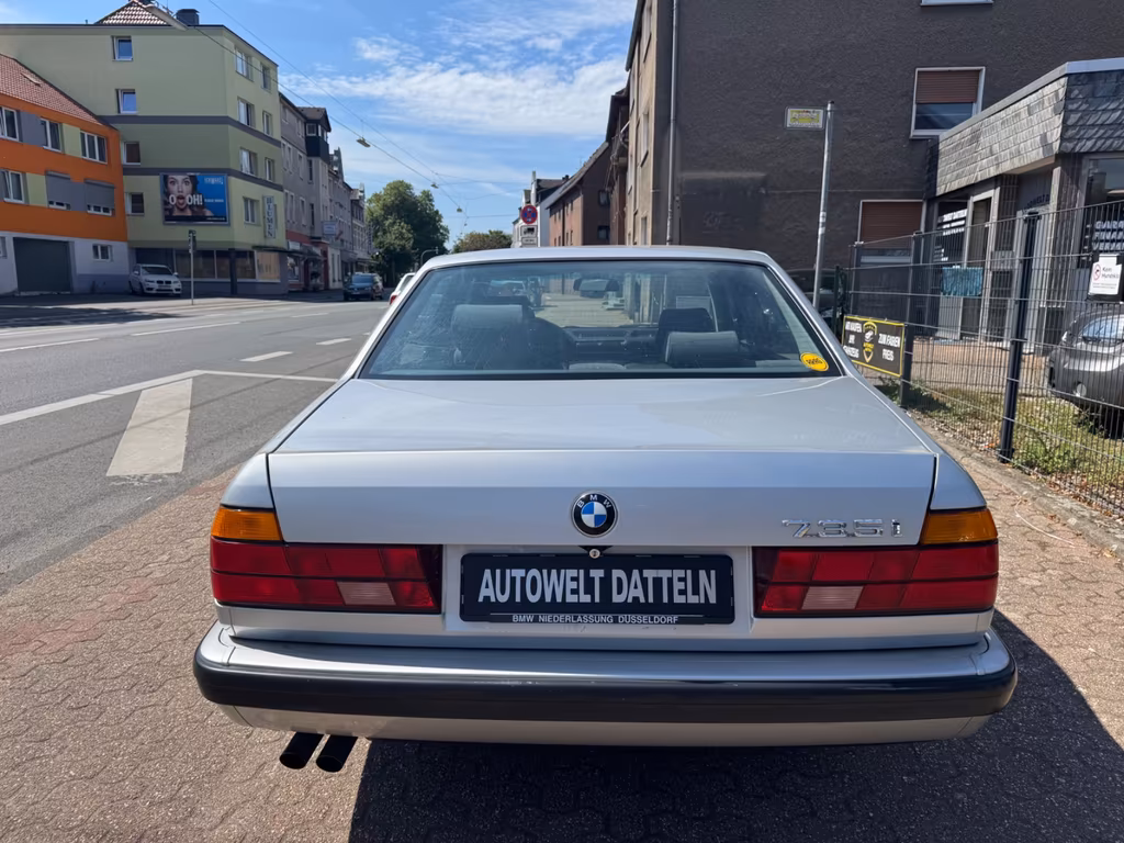 BMW 735