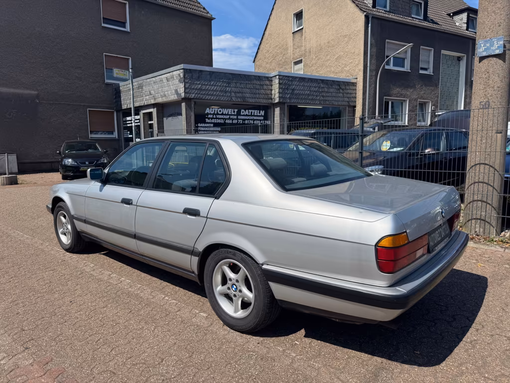 BMW 735