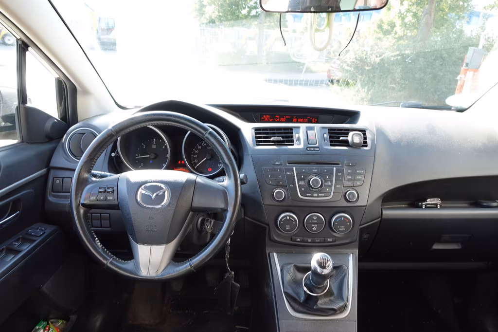 Mazda 5