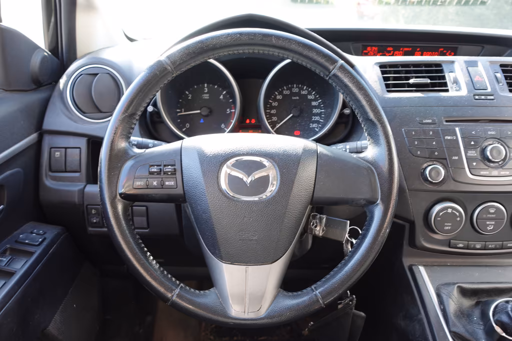 Mazda 5