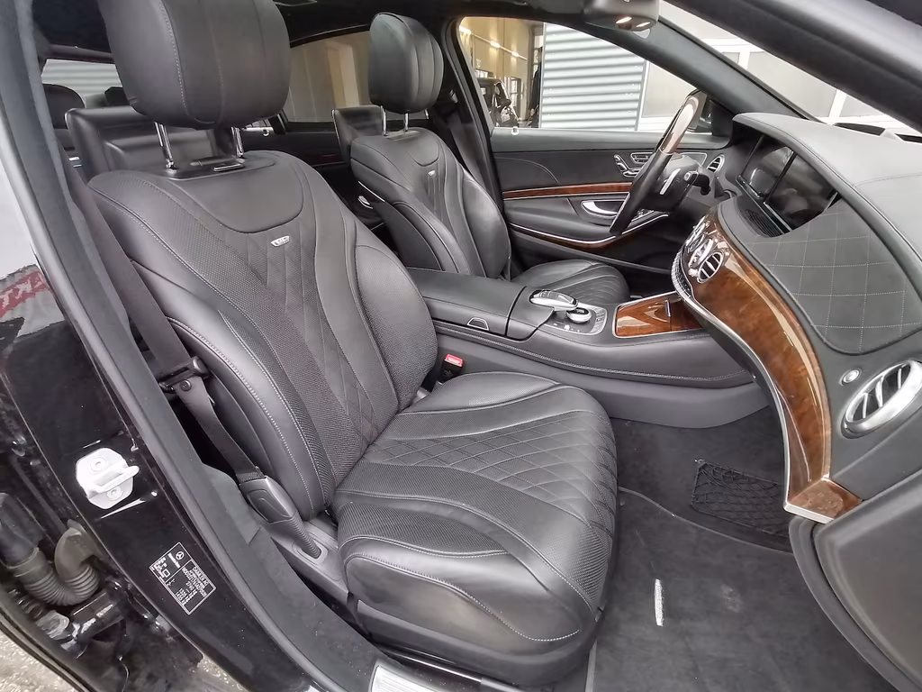 Mercedes-Benz S 600