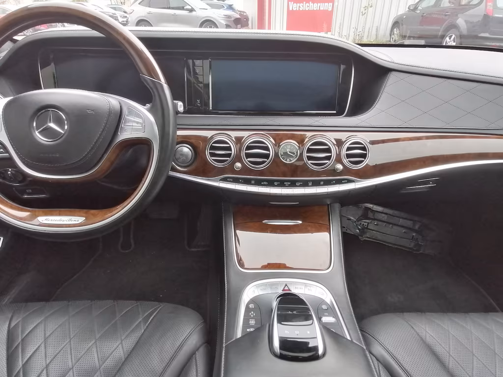 Mercedes-Benz S 600