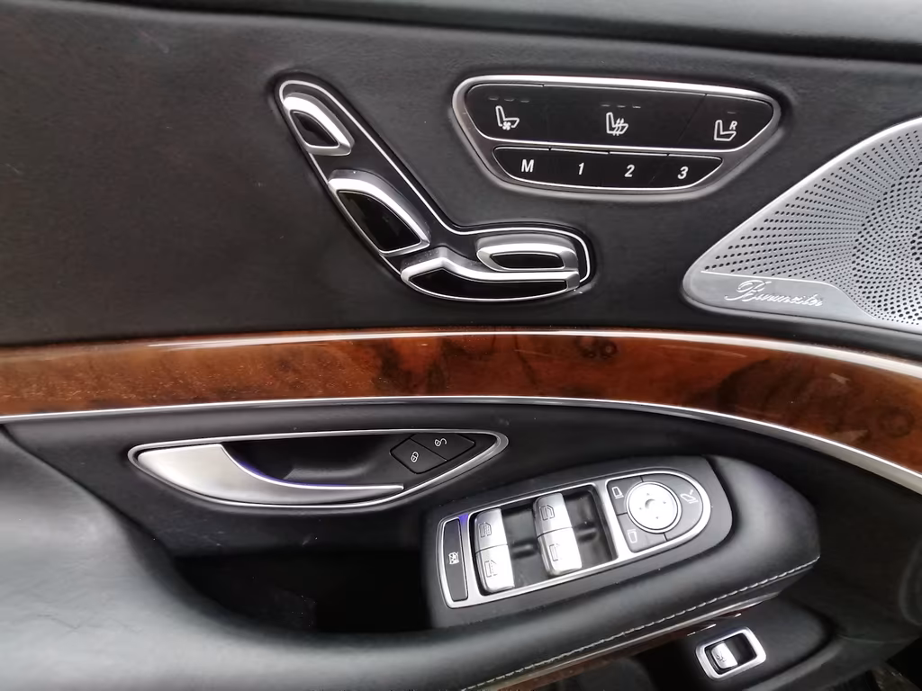 Mercedes-Benz S 600