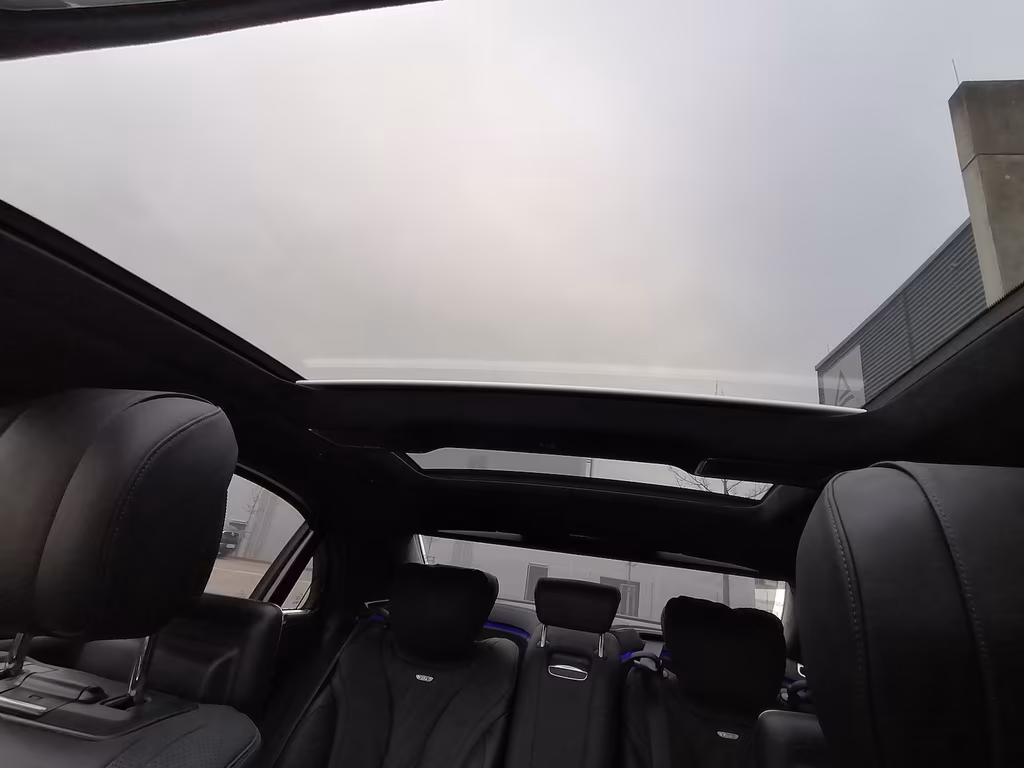 Mercedes-Benz S 600