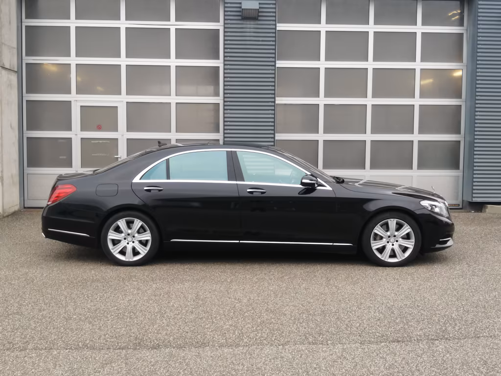Mercedes-Benz S 600
