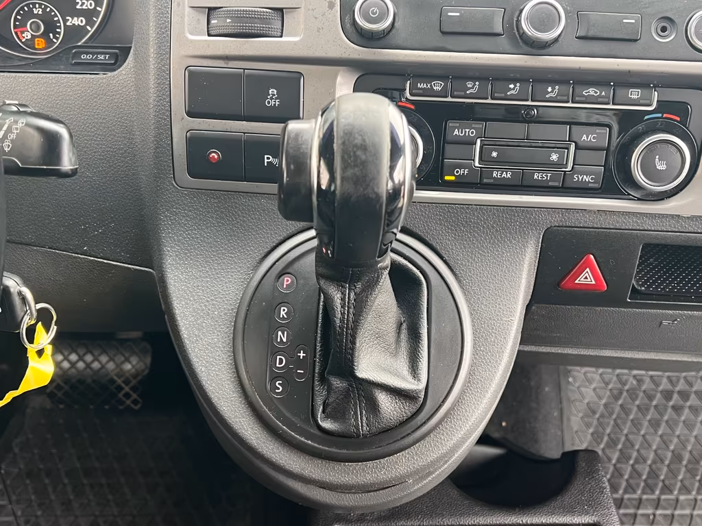 Volkswagen T5 Caravelle