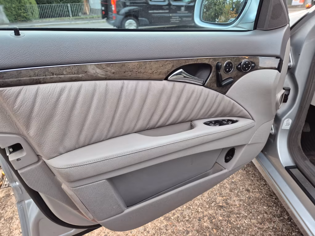 Mercedes-Benz E 50