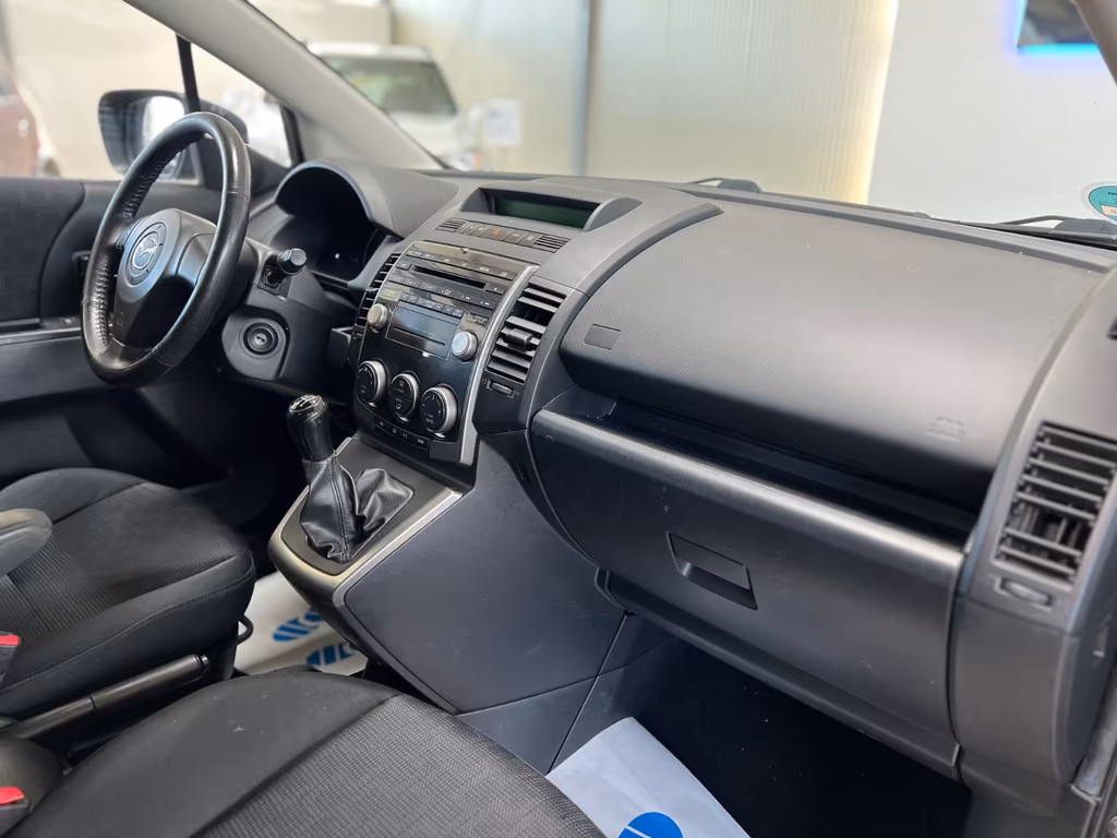 Mazda 5