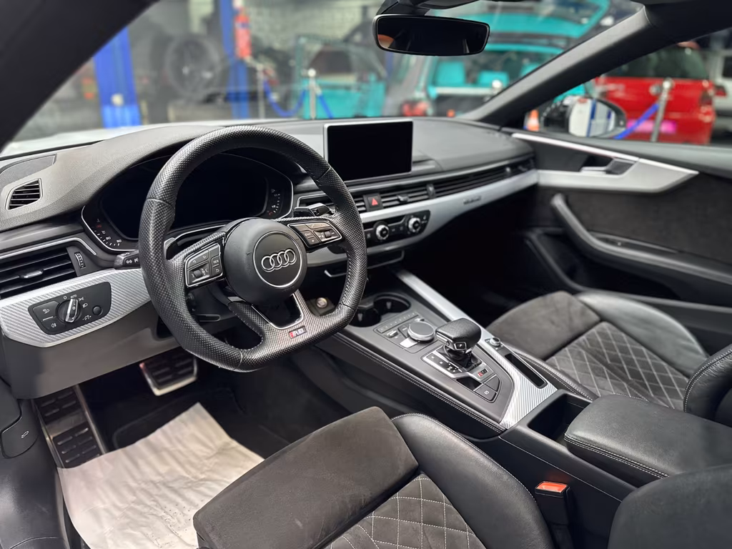 Audi RS5