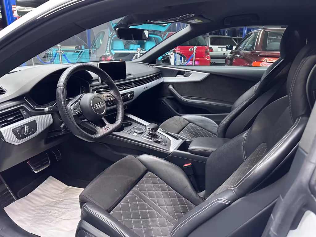 Audi RS5