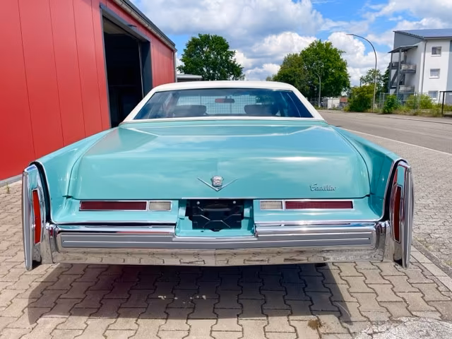 Cadillac Deville