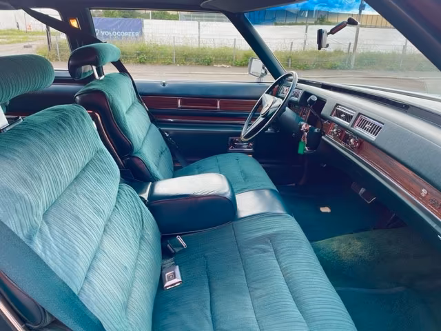 Cadillac Deville