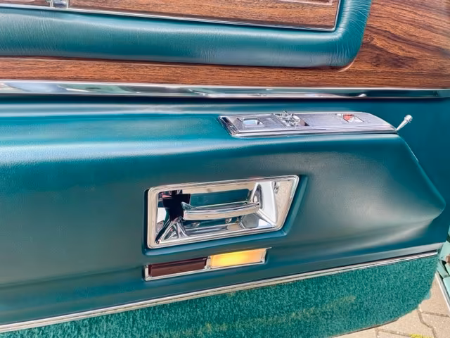 Cadillac Deville