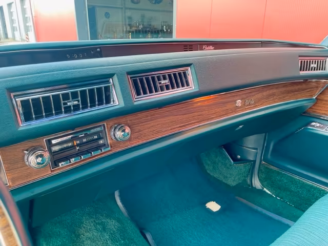 Cadillac Deville