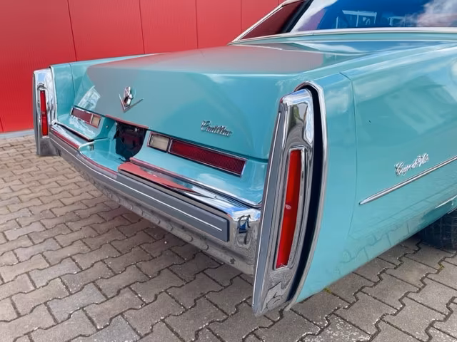 Cadillac Deville
